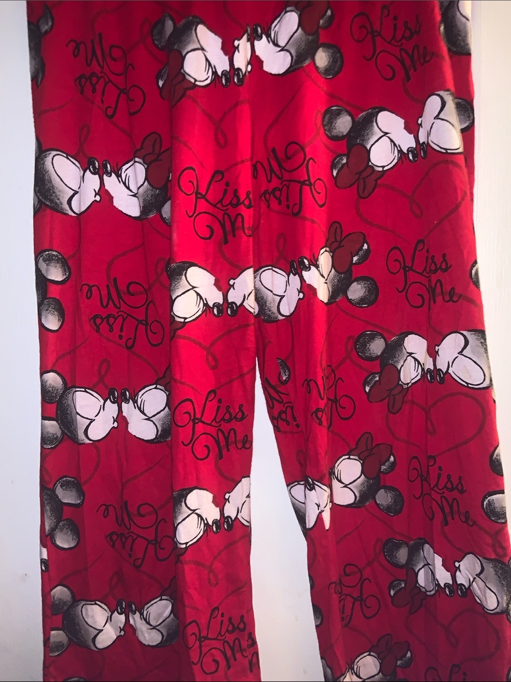 Disney Red Minnie And Mickey Mouse Pajama Capris Pants - Picture 3 of 9